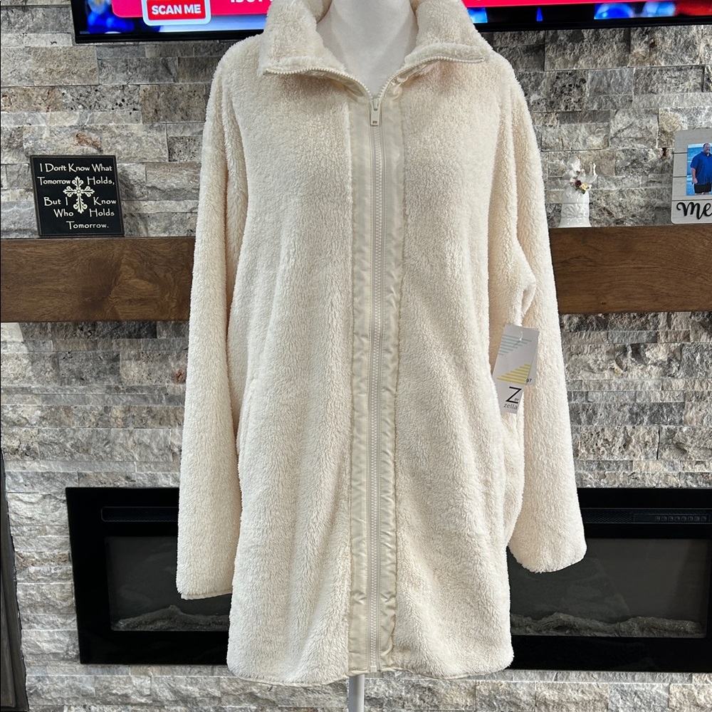 Z By Zella Cream faux fur longline Jacket ivory egret. NWT size medium
